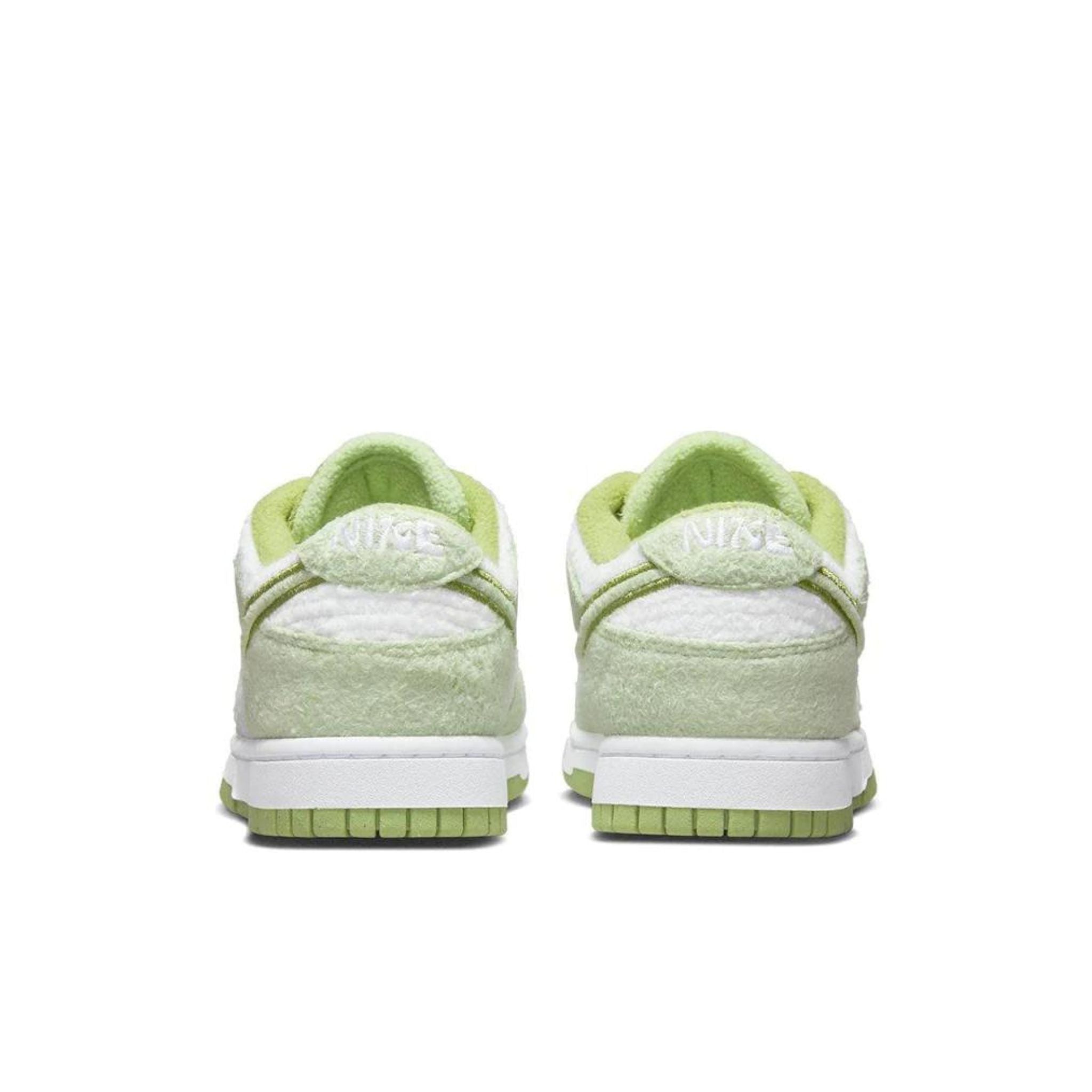 Nike Dunk Low SE Fleece Pack Honeydew